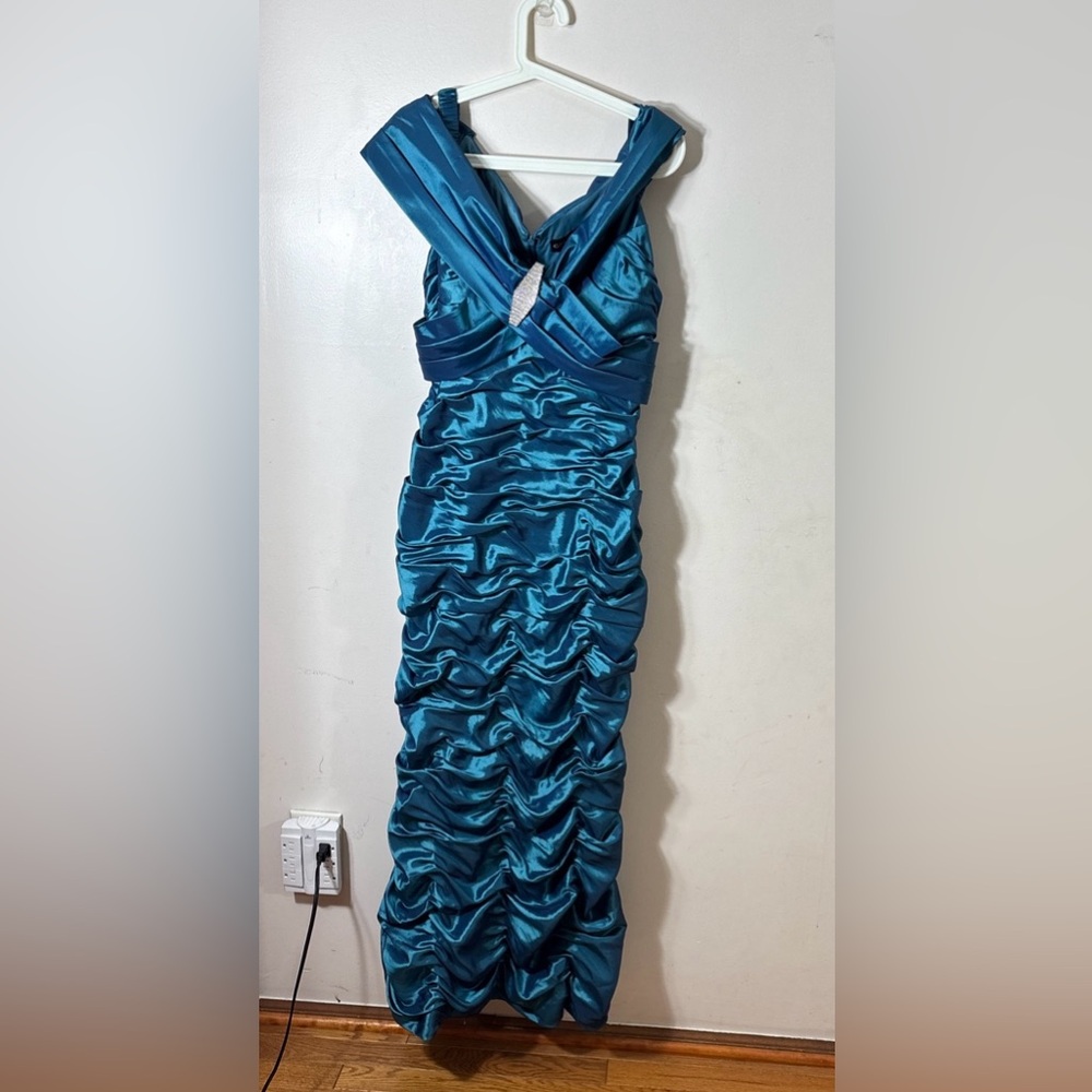 Cachet evening dress size 14P